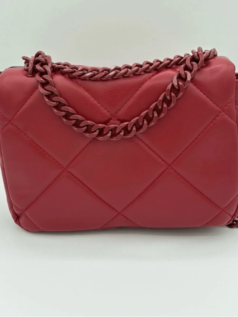 Badgley Mischka Quilted Shoulder Bag with Chain Strap in Wine Red